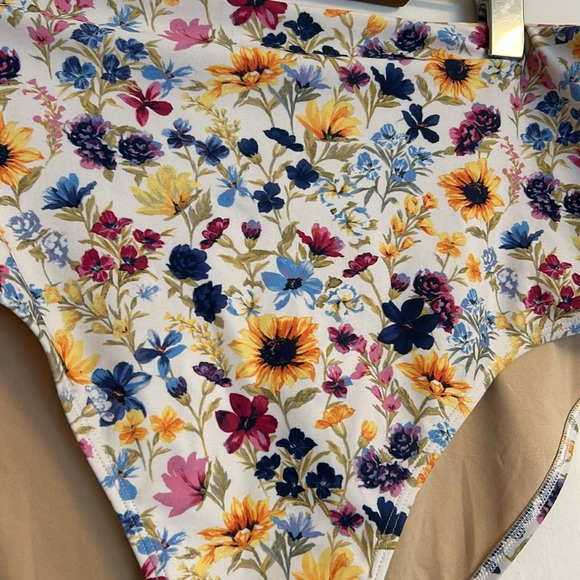 High Rise Floral Bikini Bottom - Old Navy - Picture 2 of 3